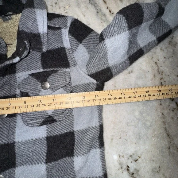 Eddie Bauer Kids 6/7 Small Gray Black Gingham Faux Fur Lined Jacket Snap Button - Picture 3 of 6